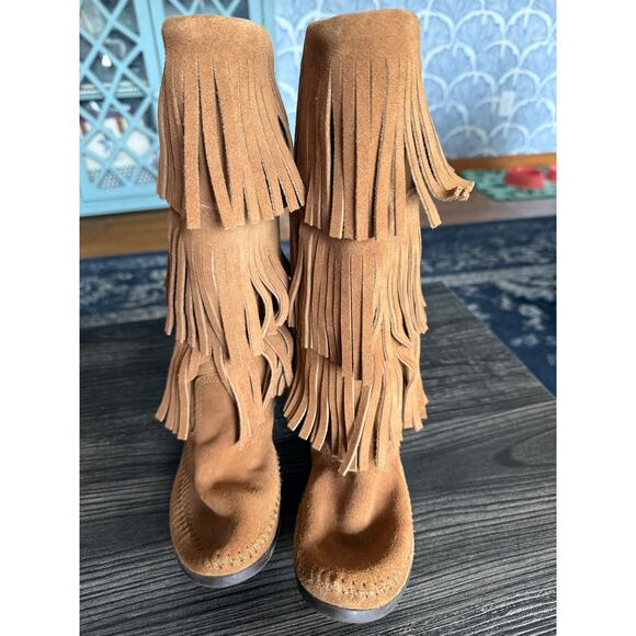 MINNETONKA Brown 3-Layer Fringe Boot - Picture 6 of 7